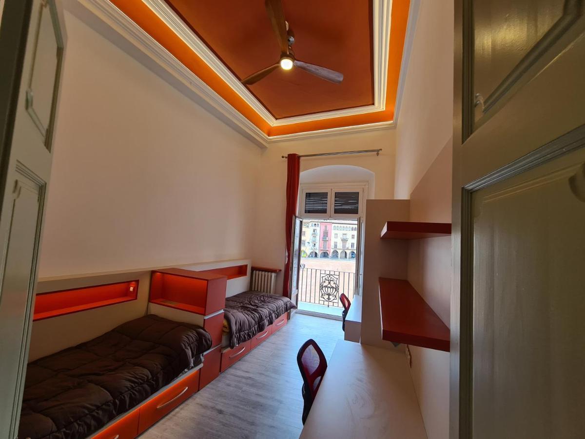 Apartaments Vicus 3 Con Vistas A La Plaza Mayor De Бік Екстер'єр фото